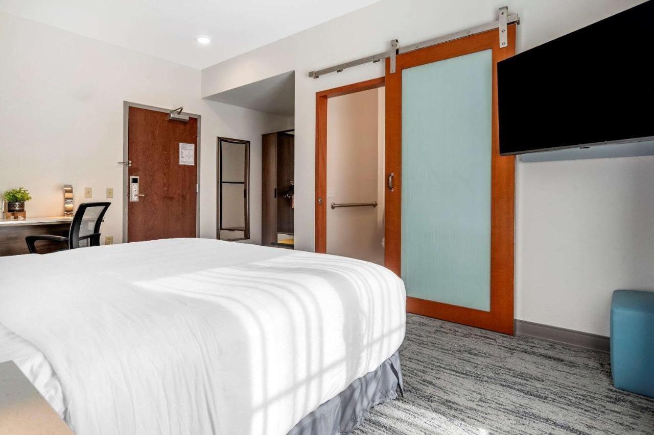 Tryp By Wyndham Tallahassee North I-10 Capital Circle Exterior foto