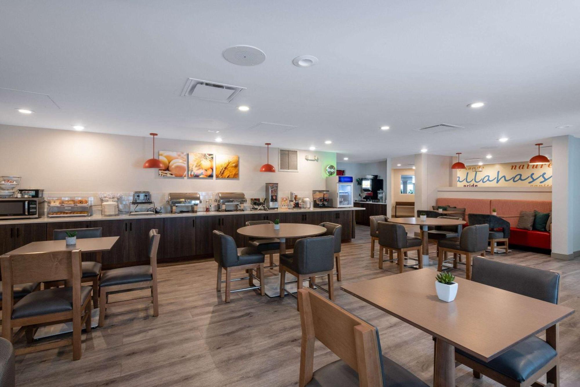 Tryp By Wyndham Tallahassee North I-10 Capital Circle Exterior foto