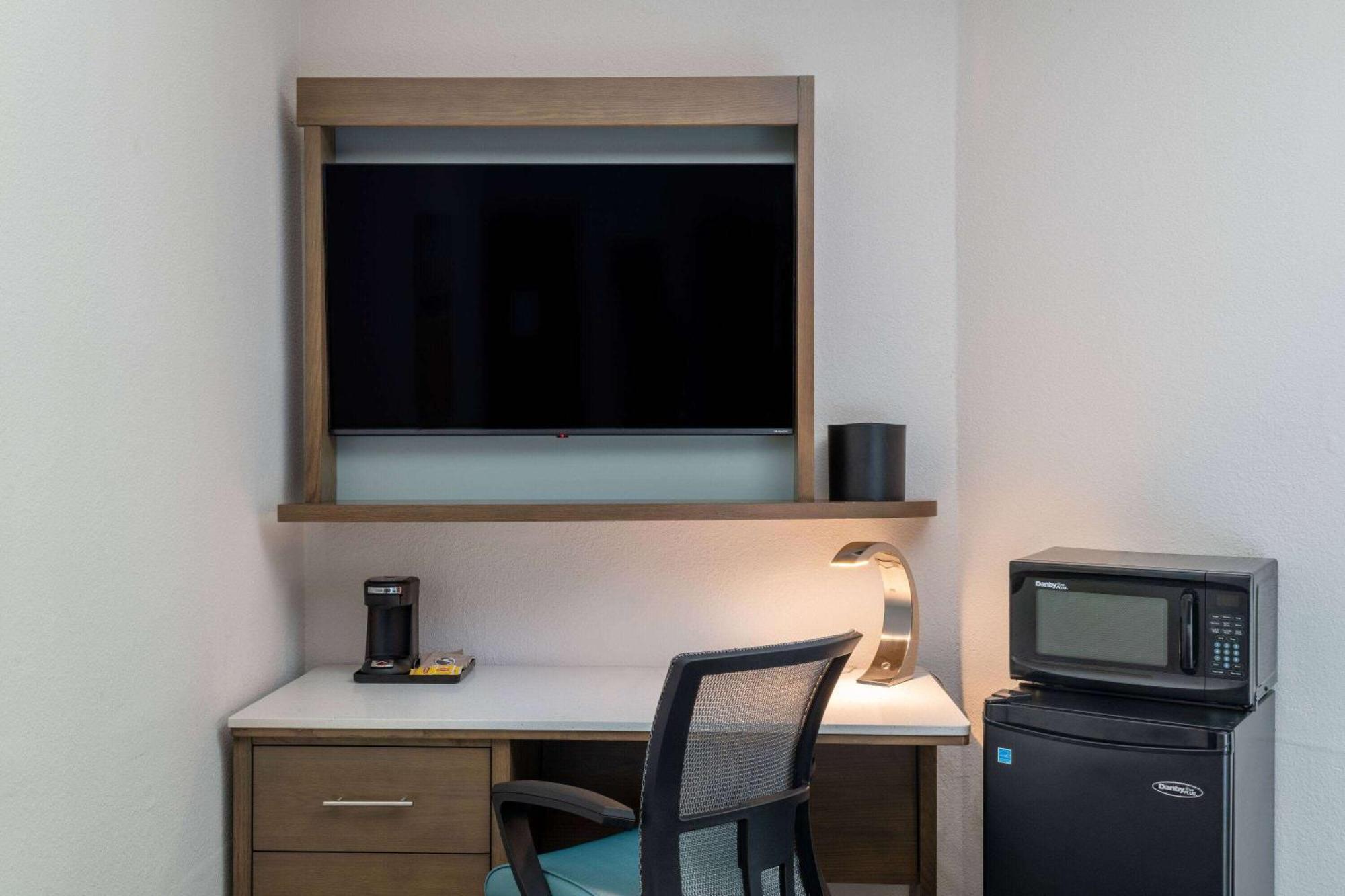 Tryp By Wyndham Tallahassee North I-10 Capital Circle Exterior foto